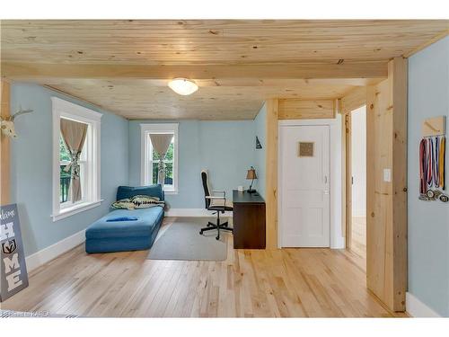 5713 Wilmer Road, Kingston, ON - Indoor Photo Showing Bedroom