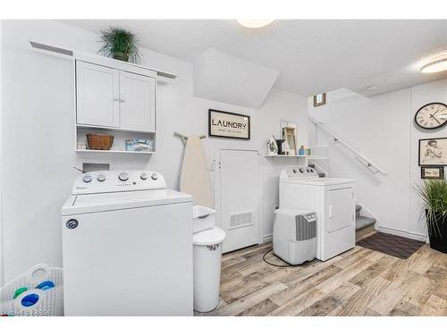 234 Weller Avenue, Kingston, ON - Indoor Photo Showing Laundry Room