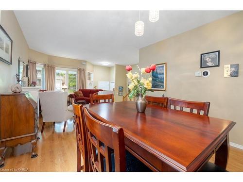 296 Grandtrunk Avenue, Kingston, ON - Indoor Photo Showing Dining Room