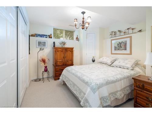 296 Grandtrunk Avenue, Kingston, ON - Indoor Photo Showing Bedroom