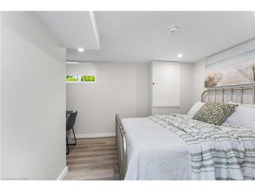 47 Mackenzie Crescent, Kingston, ON - Indoor Photo Showing Bedroom