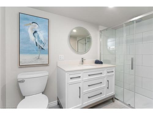 47 Mackenzie Crescent, Kingston, ON - Indoor Photo Showing Bathroom