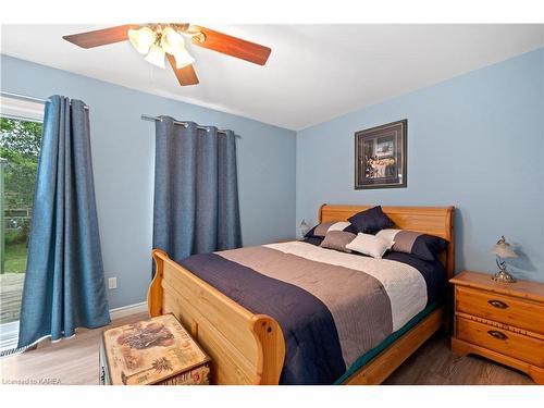 796 Montreal Street, Kingston, ON - Indoor Photo Showing Bedroom