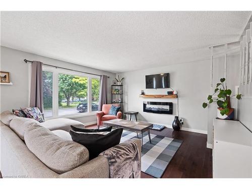 23 Douglas Avenue, Kingston, ON - Indoor Photo Showing Living Room With Fireplace