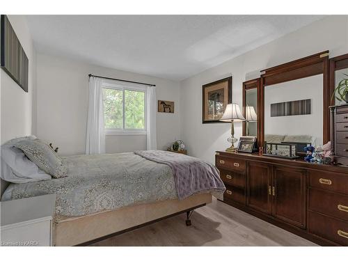 127 Jean Worrell Crescent, Kingston, ON - Indoor Photo Showing Bedroom