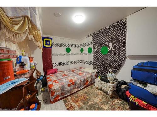 311 Portsmouth Avenue, Kingston, ON - Indoor Photo Showing Bedroom