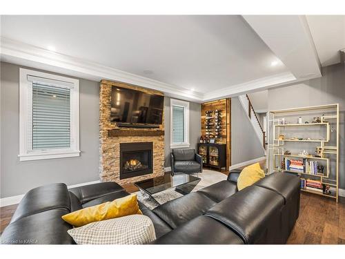 1511 Clover Street, Kingston, ON - Indoor Photo Showing Living Room With Fireplace