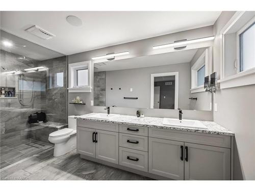 1511 Clover Street, Kingston, ON - Indoor Photo Showing Bathroom