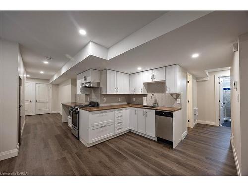 1511 Clover Street, Kingston, ON - Indoor Photo Showing Kitchen