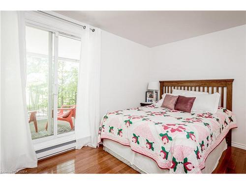 548 Lorna Lane, Selby, ON - Indoor Photo Showing Bedroom