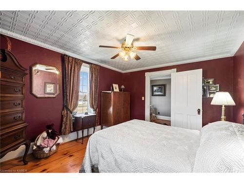 1622 County Road 5, Greater Napanee, ON - Indoor Photo Showing Bedroom