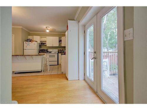 549 Alfred Street, Kingston, ON - Indoor Photo Showing Kitchen