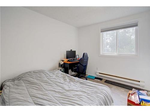 549 Alfred Street, Kingston, ON - Indoor Photo Showing Bedroom