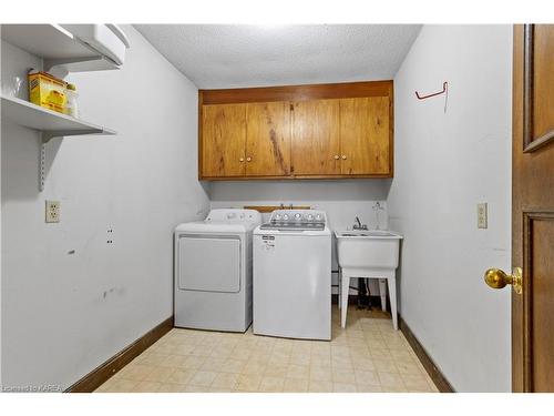 1683 Jackson Boulevard, Kingston, ON - Indoor Photo Showing Laundry Room