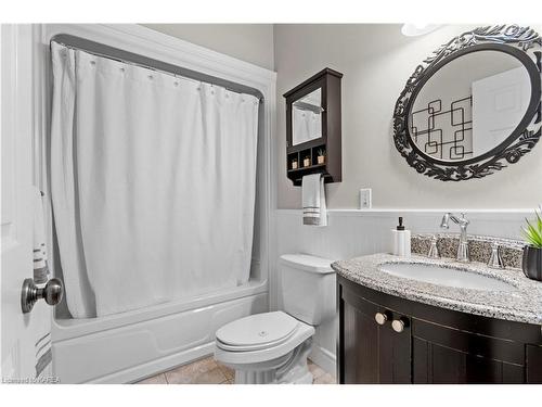 96 Kenwoods Circle, Kingston, ON - Indoor Photo Showing Bathroom