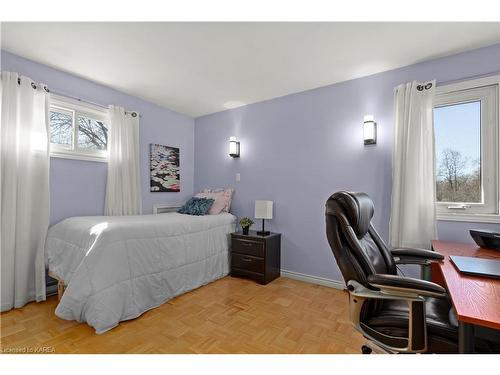3952 Highway 15, Kingston, ON - Indoor Photo Showing Bedroom
