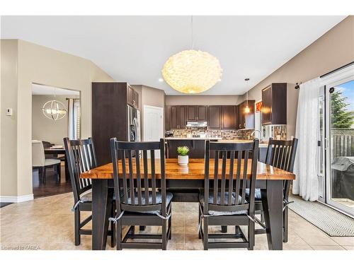 397 Cavendish Crescent, Kingston, ON - Indoor Photo Showing Dining Room