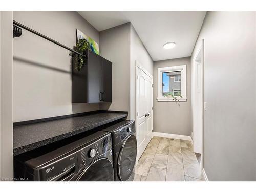 1511 Clover Street, Kingston, ON - Indoor Photo Showing Laundry Room