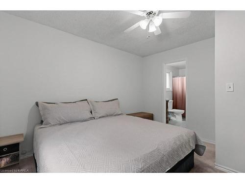 1091 Wintergreen Crescent, Kingston, ON - Indoor Photo Showing Bedroom