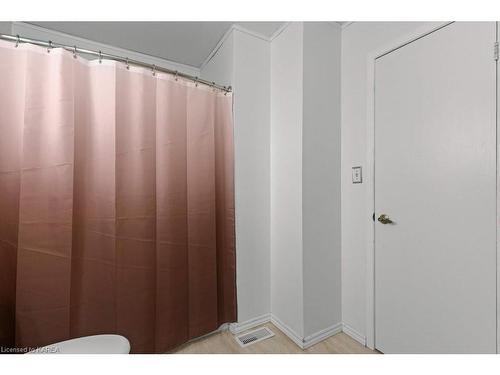 1091 Wintergreen Crescent, Kingston, ON - Indoor Photo Showing Bathroom