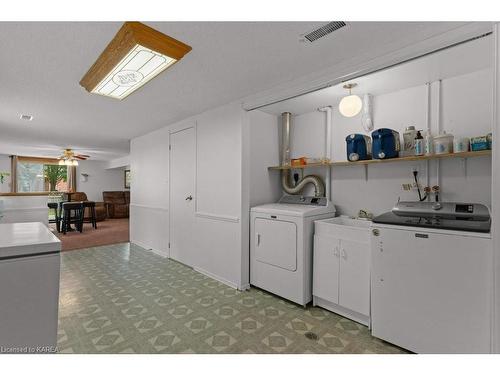 1091 Wintergreen Crescent, Kingston, ON - Indoor Photo Showing Laundry Room