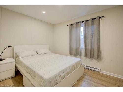 352 Macdonnell Street, Kingston, ON - Indoor Photo Showing Bedroom