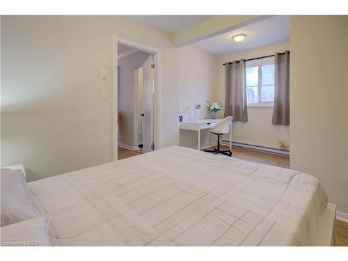 352 Macdonnell Street, Kingston, ON - Indoor Photo Showing Bedroom