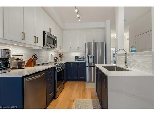 301 Janette Street Street, Kingston, ON - Indoor Photo Showing Kitchen With Upgraded Kitchen