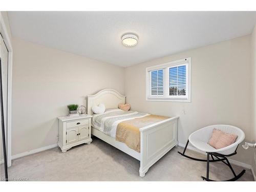 29-1098 King Street W, Kingston, ON - Indoor Photo Showing Bedroom