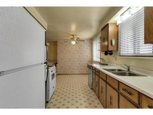 752 Sussex Boulevard, Kingston, ON - Indoor Photo Showing Kitchen With Double Sink