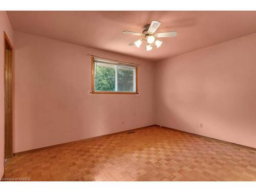 752 Sussex Boulevard, Kingston, ON - Indoor Photo Showing Other Room