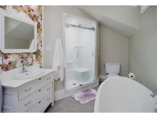 14005 Front Road, Stella, ON - Indoor Photo Showing Bathroom