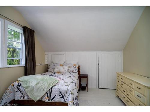 14005 Front Road, Stella, ON - Indoor Photo Showing Bedroom