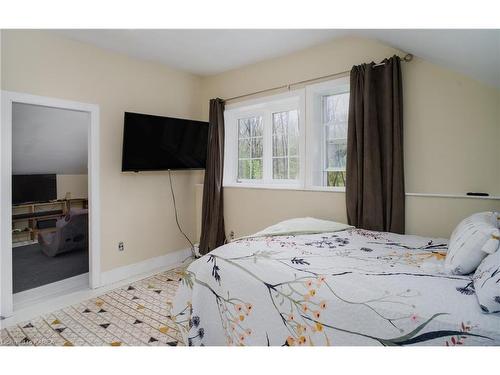 14005 Front Road, Stella, ON - Indoor Photo Showing Bedroom