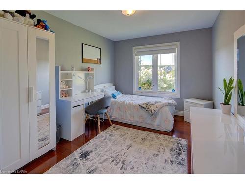 731 Rylande Court, Kingston, ON - Indoor Photo Showing Bedroom