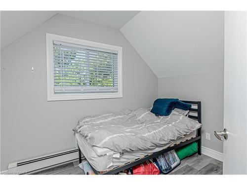370 Barrie Street, Kingston, ON - Indoor Photo Showing Bedroom