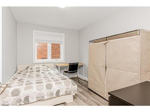 39 Ellerbeck Street, Kingston, ON - Indoor Photo Showing Bedroom