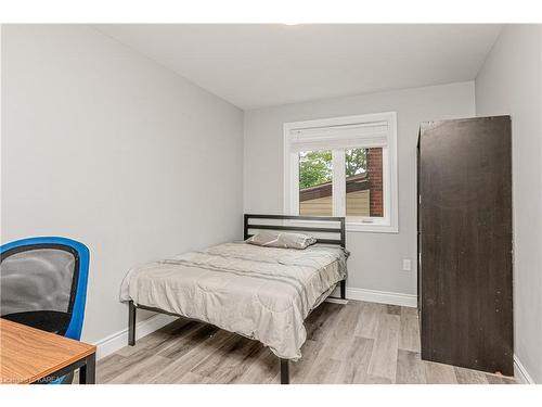 39 Ellerbeck Street, Kingston, ON - Indoor Photo Showing Bedroom