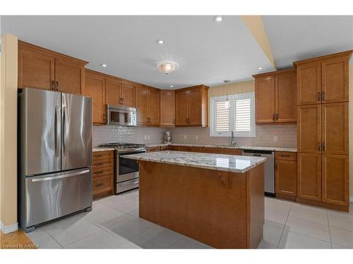 386 Morningside Drive, Kingston, ON - Indoor Photo Showing Kitchen