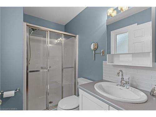 386 Morningside Drive, Kingston, ON - Indoor Photo Showing Bathroom