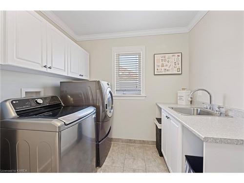 1128 Escala Crescent, Kingston, ON - Indoor Photo Showing Laundry Room