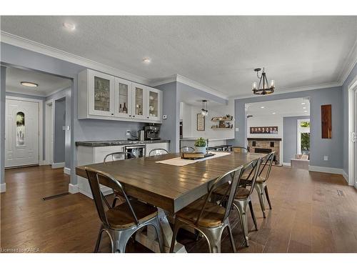 1145 Lincoln Drive, Kingston, ON - Indoor Photo Showing Dining Room