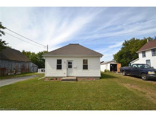 82 Maple Street, Kingston, ON - Outdoor With Exterior