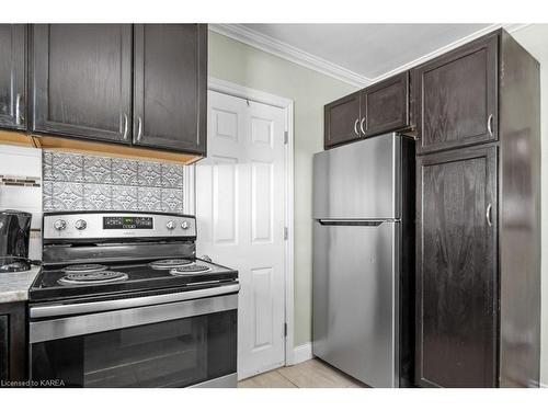 197 Kingscourt Avenue, Kingston, ON - Indoor Photo Showing Kitchen