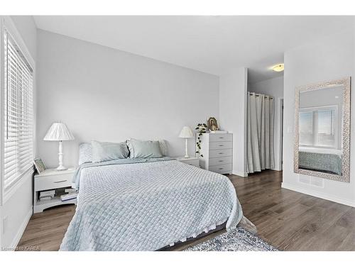 103-1005 Terra Verde Way, Kingston, ON - Indoor Photo Showing Bedroom