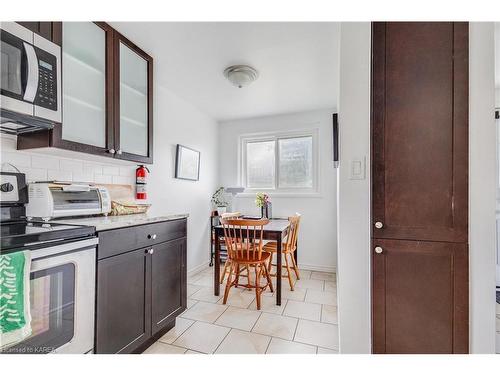 1417 Montreal Street, Kingston, ON - Indoor Photo Showing Kitchen
