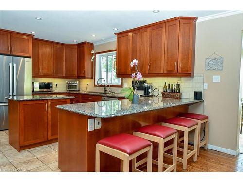 333 Howe Island Ferry Road, Gananoque, ON - Indoor Photo Showing Kitchen