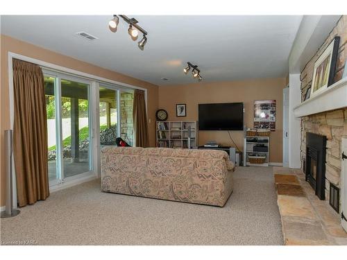 333 Howe Island Ferry Road, Gananoque, ON - Indoor Photo Showing Living Room With Fireplace