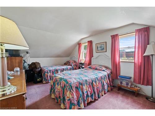 369 Macdonnell Street, Kingston, ON - Indoor Photo Showing Bedroom