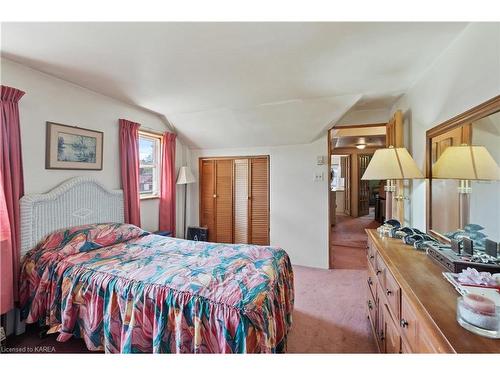 369 Macdonnell Street, Kingston, ON - Indoor Photo Showing Bedroom